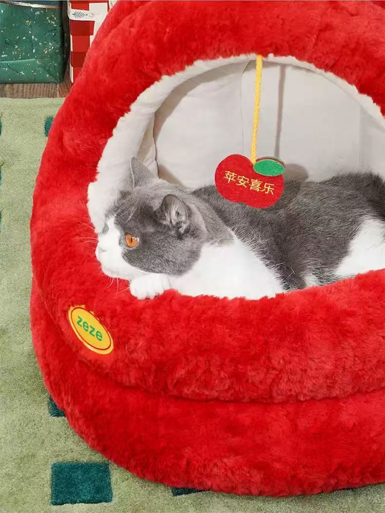 Christmas Cat House - Apple House