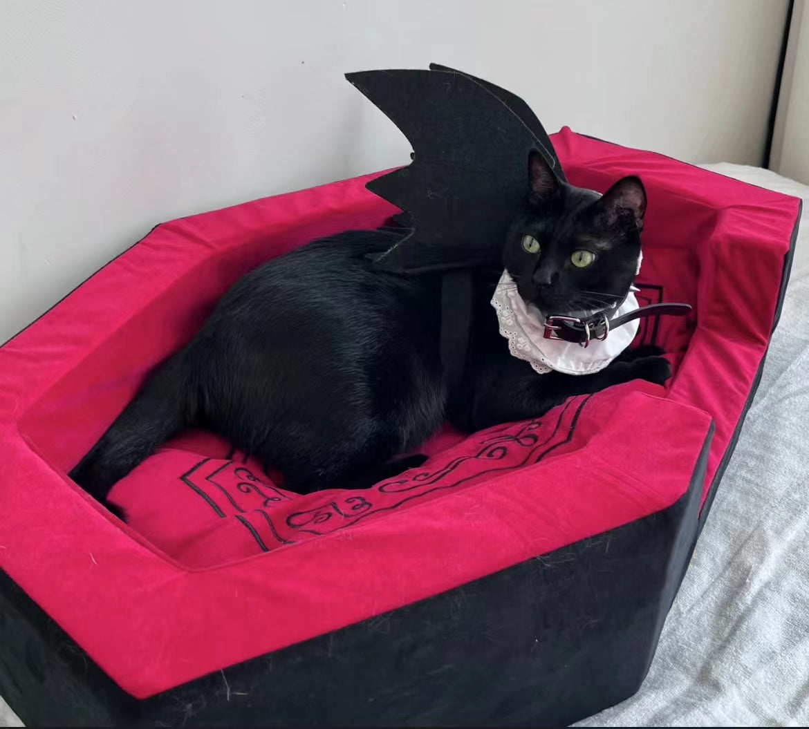 Goth cat den, Halloween main cat bed